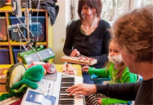 mimi macht Musik im Dr. von Haunscherschen Kinderspital: Kiddy